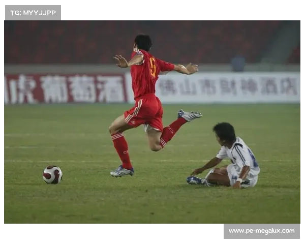 建业足球俱乐部的历史发展与角色定位分析及其在中国足球中的影响力